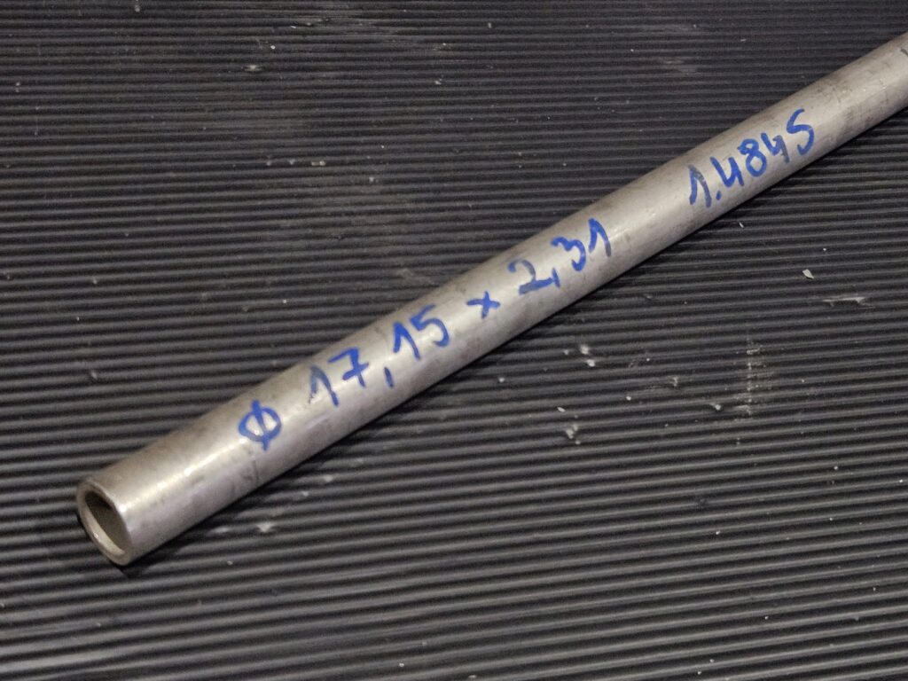 Rura żaroodporna 17,15 x 2,31mm, gat.1.4845