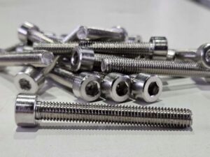 Śruba żaroodporna M8x60 wg DIN 912, gatunek 1.4841